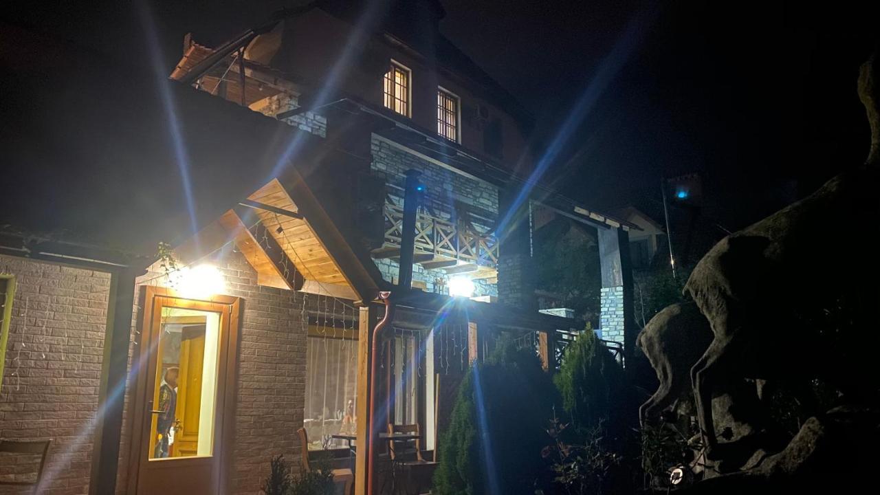 大峡谷住宿加早餐旅馆 卡缅涅茨-波多利斯基 外观 照片